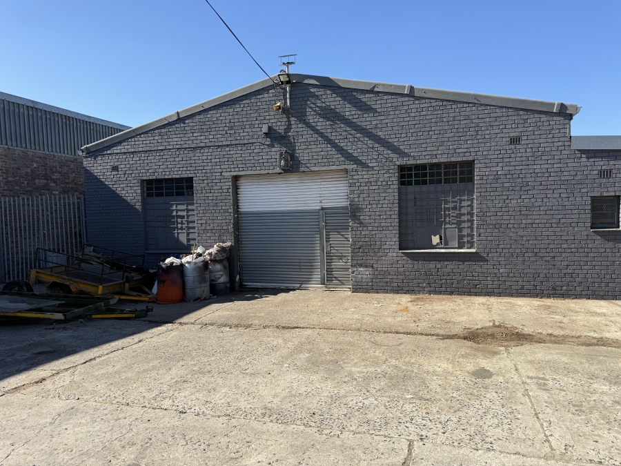 To Let commercial Property for Rent in Triangle Farm Western Cape